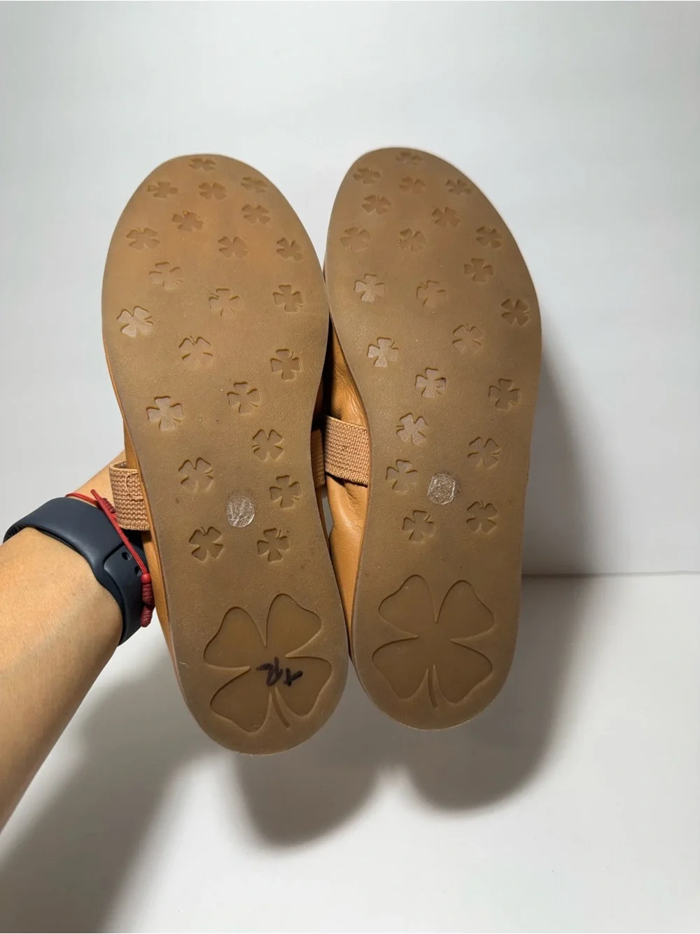 Lucky Brand Walnen Mary Jane Tan Leather Ballet Flats Elastic Strap Size 8.5